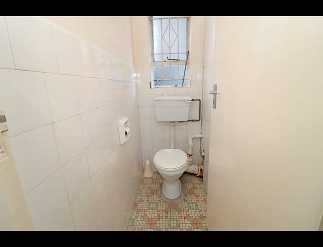 2 BEDROOM APARTMENT FOR SALE IN CYRILDENE